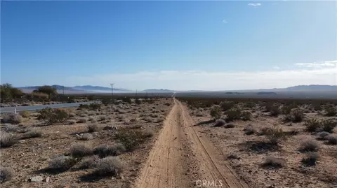 43 Old Woman Springs Rd, Johnson Valley, CA 92356
