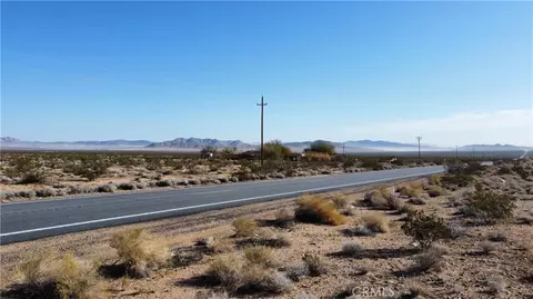 15 Old Woman Springs Rd, Johnson Valley, CA 92356