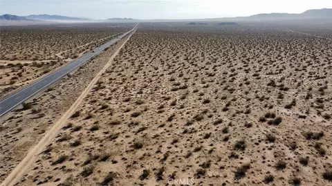 16 Old Woman Springs Rd, Johnson Valley, CA 92356