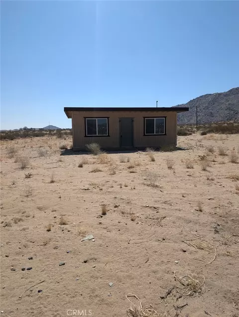 56850 Bodick, Landers, CA 92285 photo 2