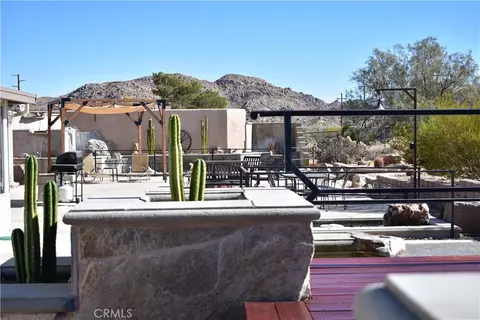 Exterior - 61611 Alta Loma Dr, Joshua Tree, CA 92252 photo 7 of 13