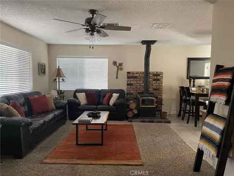 Living - 61611 Alta Loma Dr, Joshua Tree, CA 92252 photo 1 of 2