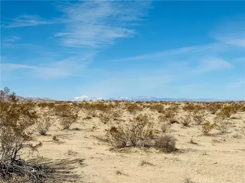 1 Charlotte Ave, Twentynine Palms, CA 92277