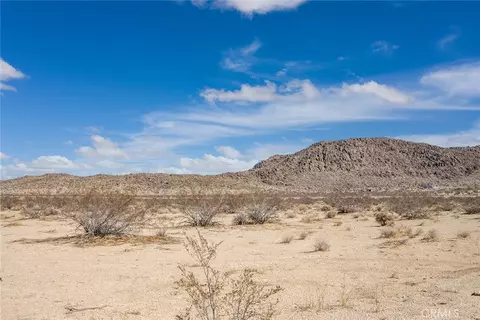 7777 La Brisa Dr, Joshua Tree, CA 92252