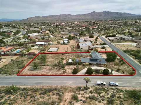 View/Area - 8747 Balsa, Yucca Valley, CA 92284 photo 1 of 10