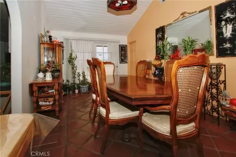 Dining - 8747 Balsa Ave, Yucca Valley, CA 92284 photo 1 of 4