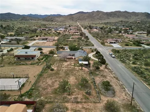 View/Area - 8747 Balsa, Yucca Valley, CA 92284 photo 8 of 10