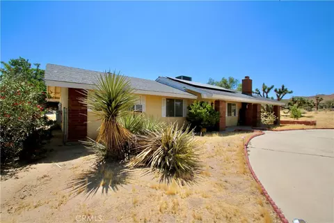 Exterior - 8747 Balsa Ave, Yucca Valley, CA 92284 photo 2 of 10