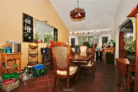Dining - 8747 Balsa Ave, Yucca Valley, CA 92284 photo 2 of 4