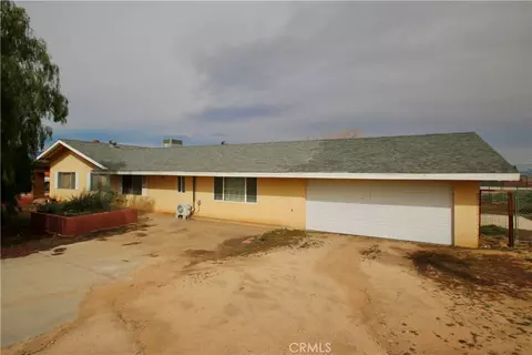 Exterior - 8747 Balsa Ave, Yucca Valley, CA 92284 photo 10 of 10
