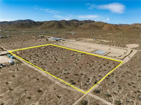 55138 Lilac, Landers, CA 92285