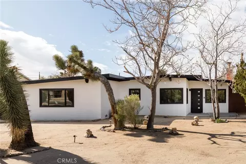 7422 Joshua Ln, Yucca Valley, CA 92284