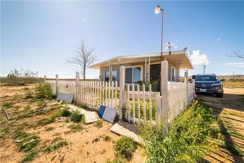 Exterior - 56617 Massachusets, Landers, CA 92285 photo 7 of 11