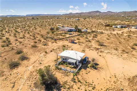View/Area - 56617 Massachusets, Landers, CA 92285 photo 6 of 9