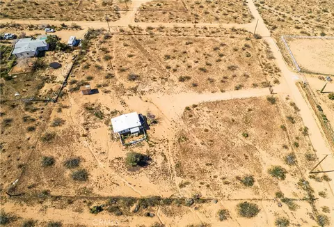 View/Area - 56617 Massachusets, Landers, CA 92285 photo 4 of 9