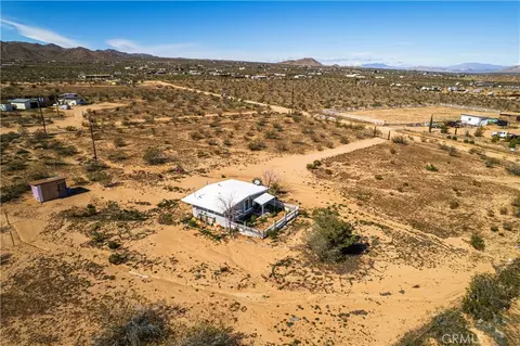 View/Area - 56617 Massachusets, Landers, CA 92285 photo 7 of 9