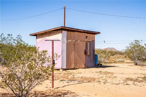 Exterior - 56617 Massachusets, Landers, CA 92285 photo 10 of 11