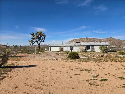 59230 Phillipi Ln, Landers, CA 92285 photo 4