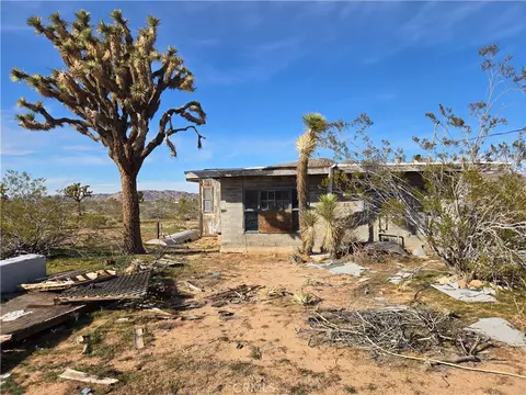 59230 Phillipi Ln, Landers, CA 92285 photo 17