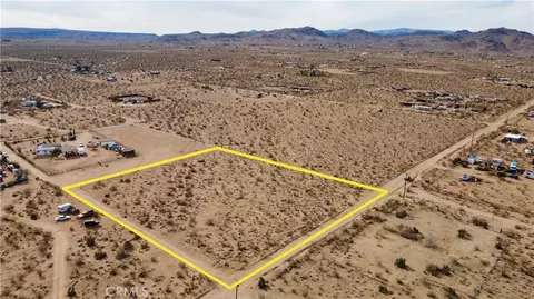 56679 Cone Blvd, Landers, CA 92285 photo 3