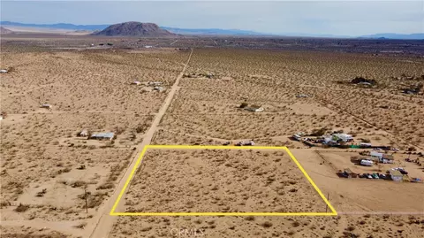 56679 Cone Blvd, Landers, CA 92285 photo 8