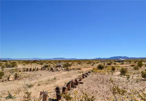 Exterior - 4040 Peter Rabbit, Twentynine Palms, CA 92277 photo 2 of 12