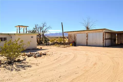 Exterior - 4040 Peter Rabbit, Twentynine Palms, CA 92277 photo 8 of 12