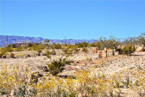 Exterior - 4040 Peter Rabbit, Twentynine Palms, CA 92277 photo 3 of 12