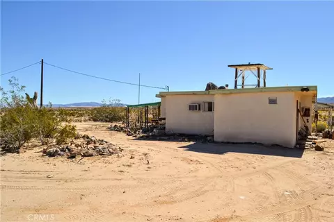 Exterior - 4040 Peter Rabbit, Twentynine Palms, CA 92277 photo 7 of 12