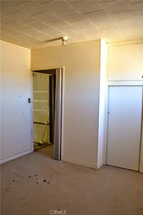 Bedroom - 4040 Peter Rabbit, Twentynine Palms, CA 92277 photo 3 of 5