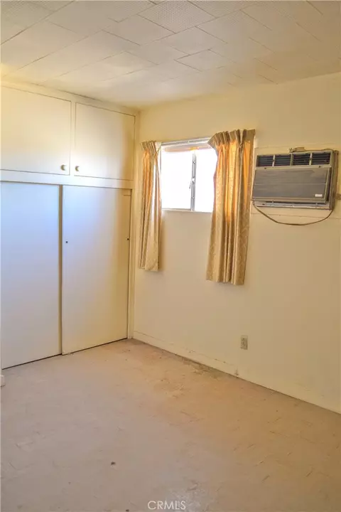 Bedroom - 4040 Peter Rabbit, Twentynine Palms, CA 92277 photo 4 of 5