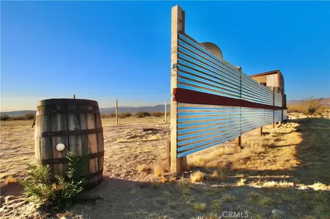 4594 Rice Ave, Joshua Tree, CA 92252