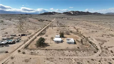 View/Area - 2580 Marks, Twentynine Palms, CA 92277 photo 7 of 12