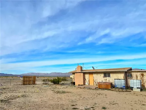 Exterior - 80649 Brown Rd, Twentynine Palms, CA 92277 photo 4 of 5