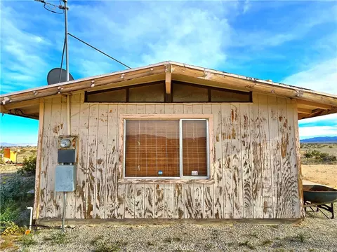 Exterior - 80649 Brown Rd, Twentynine Palms, CA 92277 photo 2 of 5