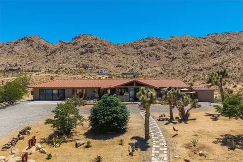 7880 Wesley Rd, Joshua Tree, CA 92252