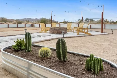 Exterior - 62382 Crestview Dr, Joshua Tree, CA 92252 photo 7 of 10