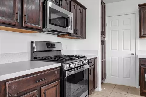 Kitchen - 61791 Alta Mesa Dr, Joshua Tree, CA 92252 photo 2 of 3