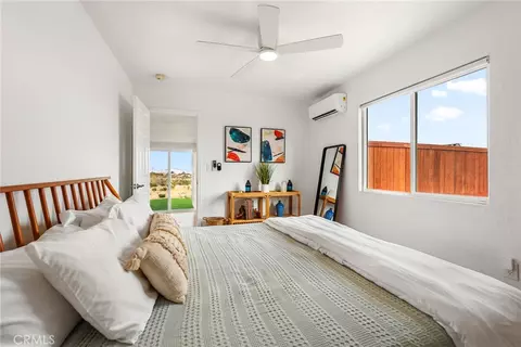 Bedroom - 55500 Massachusets, Landers, CA 92285 photo 3 of 6