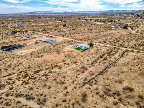 View/Area - 55500 Massachusets, Landers, CA 92285 photo 11 of 13