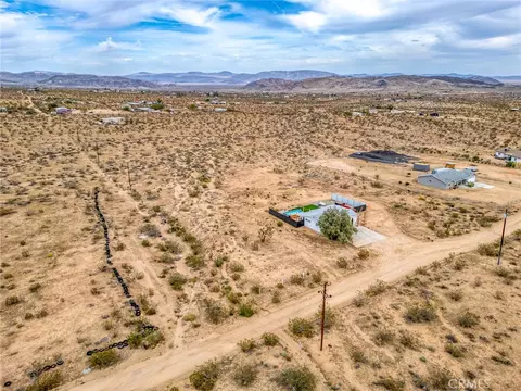 View/Area - 55500 Massachusets, Landers, CA 92285 photo 9 of 13
