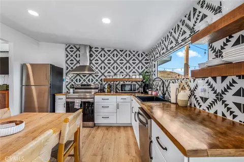 Kitchen - 55500 Massachusets, Landers, CA 92285 photo 2 of 4
