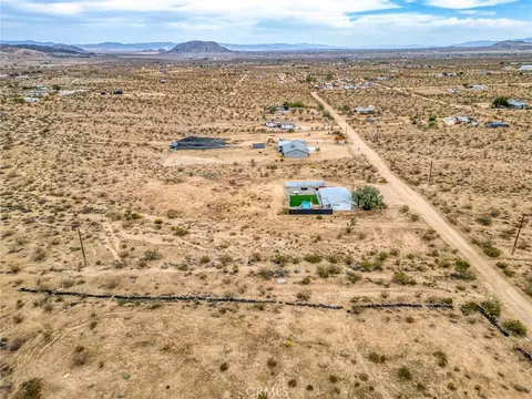 View/Area - 55500 Massachusets, Landers, CA 92285 photo 8 of 13