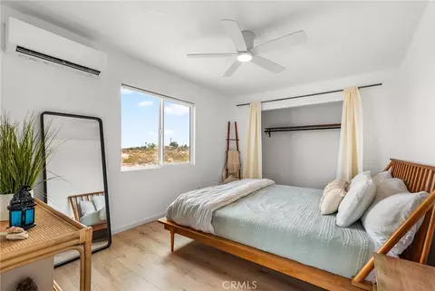 Bedroom - 55500 Massachusets, Landers, CA 92285 photo 5 of 6