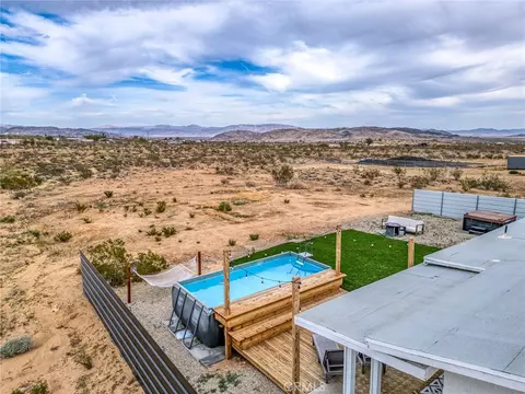 Exterior - 55500 Massachusets, Landers, CA 92285 photo 14 of 16