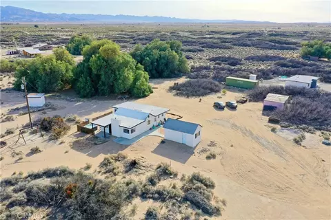 2368 Mesquite Springs Rd, Twentynine Palms, CA 92277