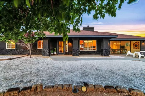 5415 Red Ryder Rd, Pioneertown, CA 92268