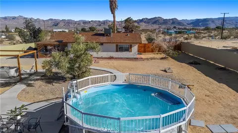 63608 Jadeite St, Joshua Tree, CA 92252 photo 2