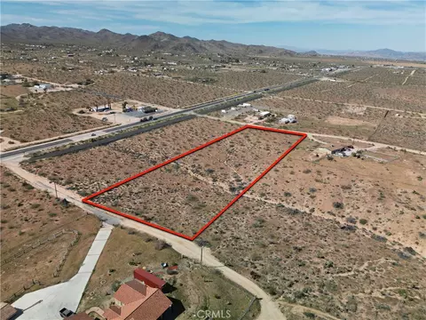 111 Perris, Landers, CA 92285 photo 13