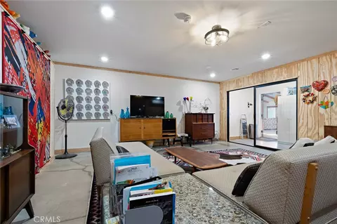 Living - 60556 Mountain View Trl, Joshua Tree, CA 92252 photo 11 of 11